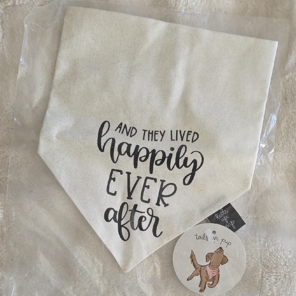 Francesca's Collections Sparkling White Dog Bandana